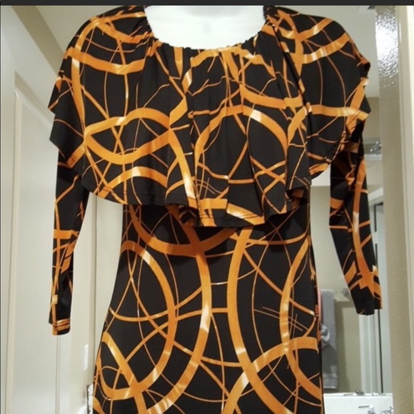 Wall St Off The Shoulder Sleeveless Dress - Picture 2 of 5